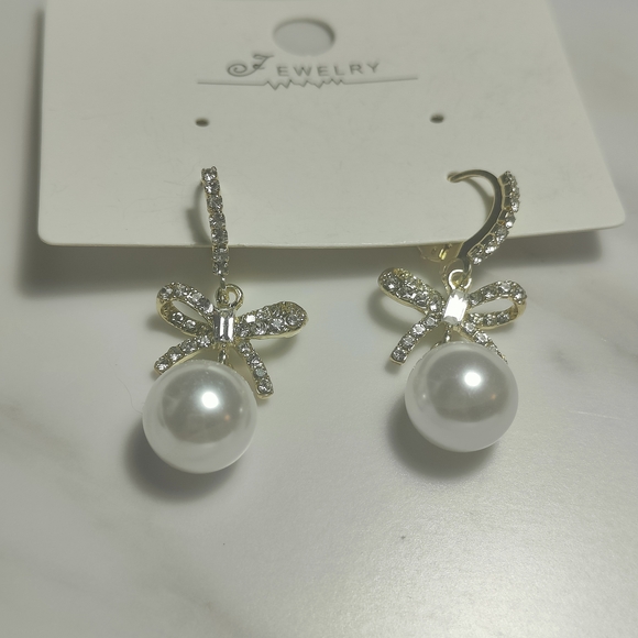 Jewelry - Elegant Gold and Silver Pearl Drop Earrings